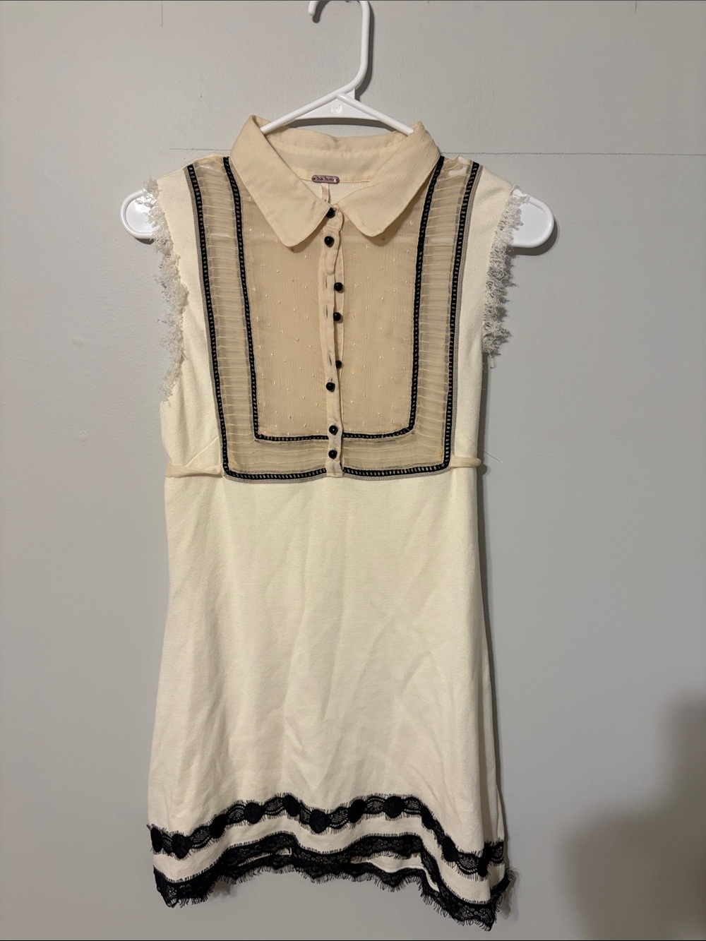 Free People Cream and Ivory Sleeveless Tunic with Black Trim. Med. Cotton/modal
